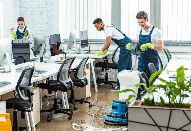 commercial office cleaning dubai
